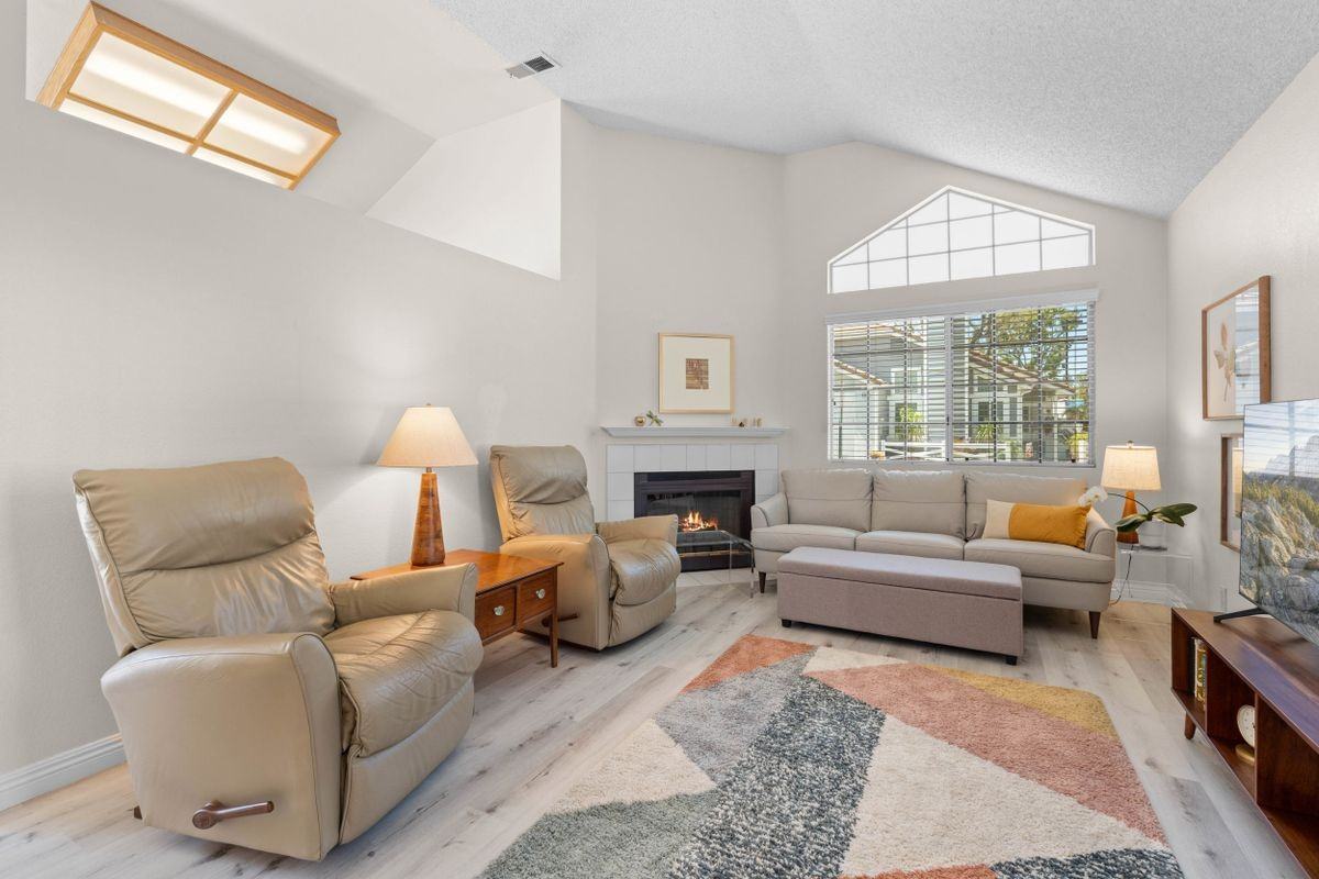6681 Brighton Pl - Photo 3 of 31