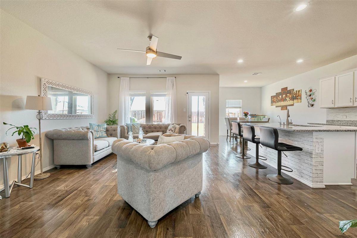 4110 Rapallo Ct - Photo 6 of 36