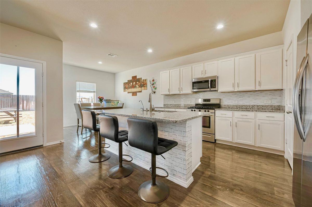 4110 Rapallo Ct - Photo 7 of 36