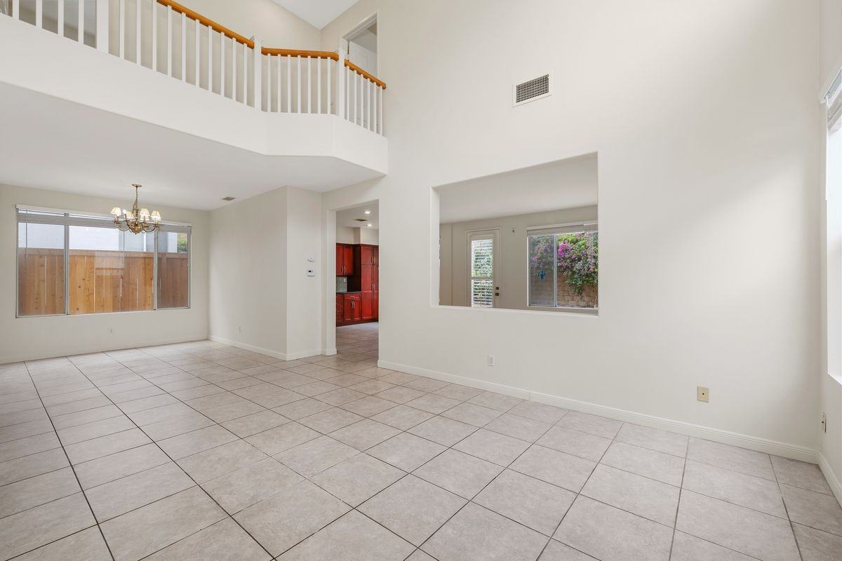 11161 Pacemont Ln - Photo 4 of 31