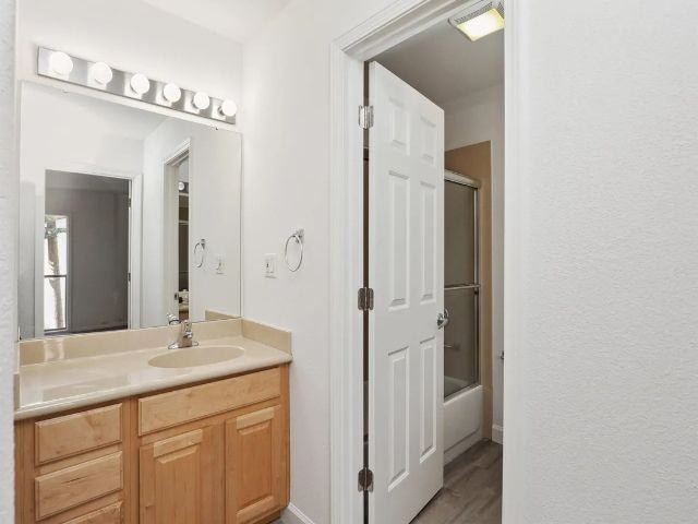 1236 Walker Ave - Photo 3 of 12
