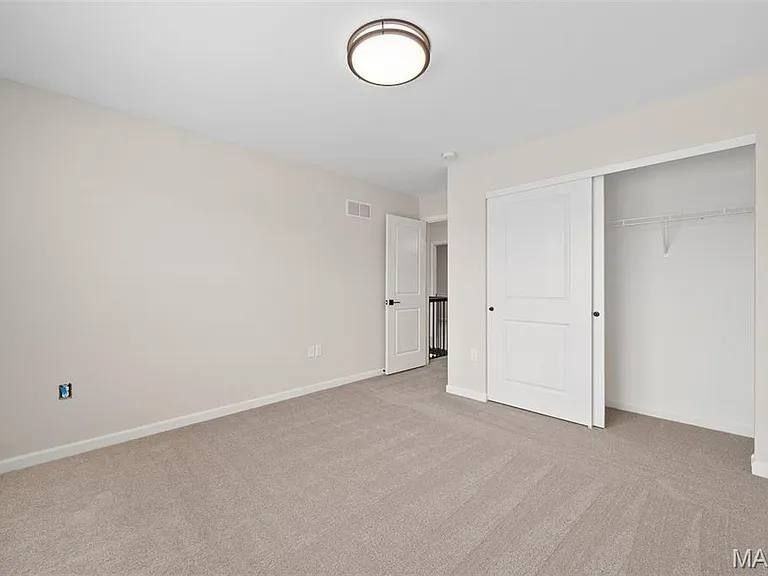 3304 White Pine Dr - Photo 2 of 23