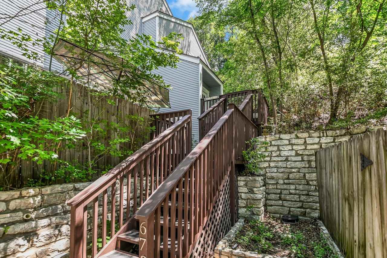6727 Old Quarry Ln - Photo 2 of 23