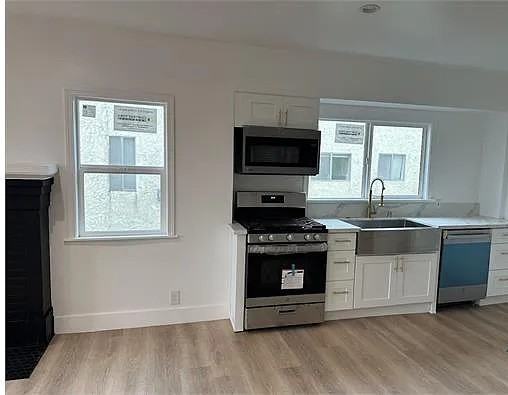 301 S Cabrillo Ave #305 - Photo 3 of 10