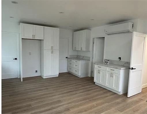 301 S Cabrillo Ave #305 - Photo 5 of 10