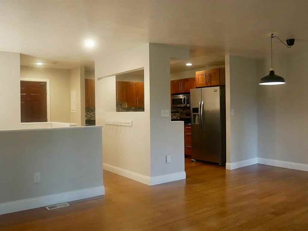 391 Hyde Park Ave #112 - Photo 2 of 11