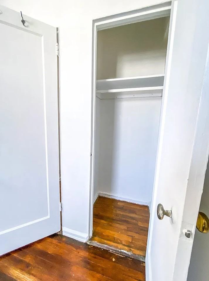 9206 63rd Ave #2G - Photo 4 of 11