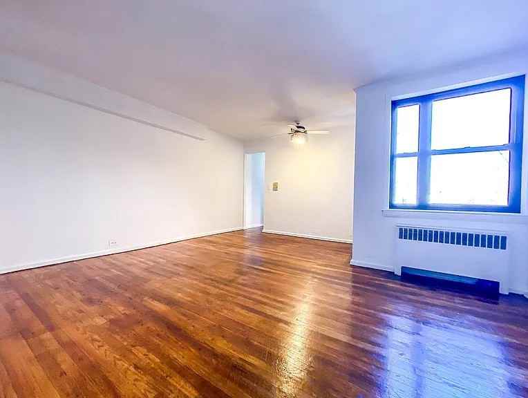 9206 63rd Ave #2G - Photo 5 of 11
