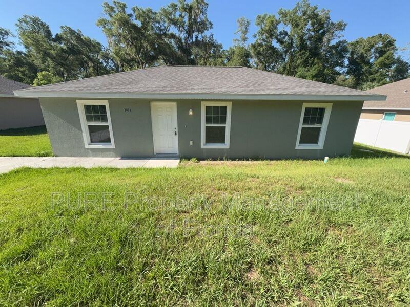 3934 Se 142nd St - Photo 2 of 50