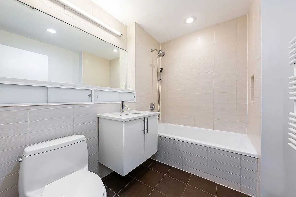 72 Steuben St - Photo 2 of 10