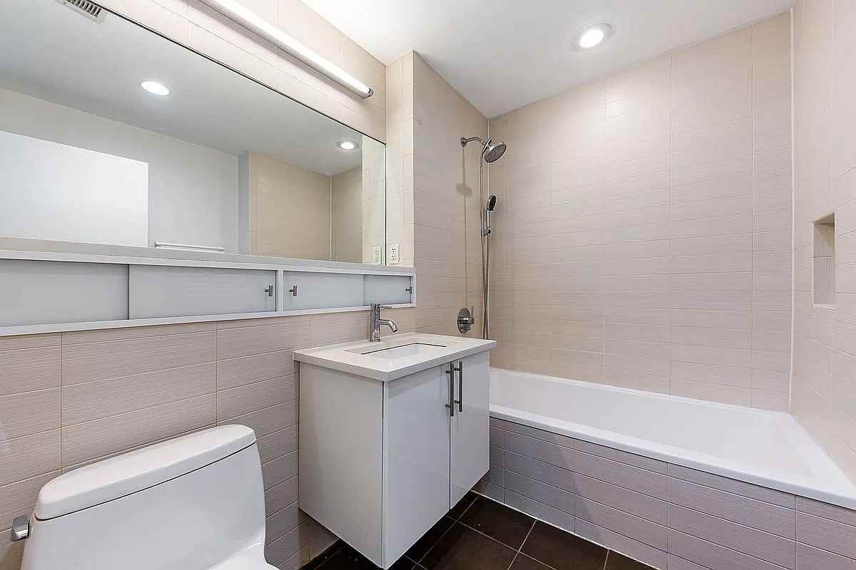 72 Steuben St - Photo 6 of 10