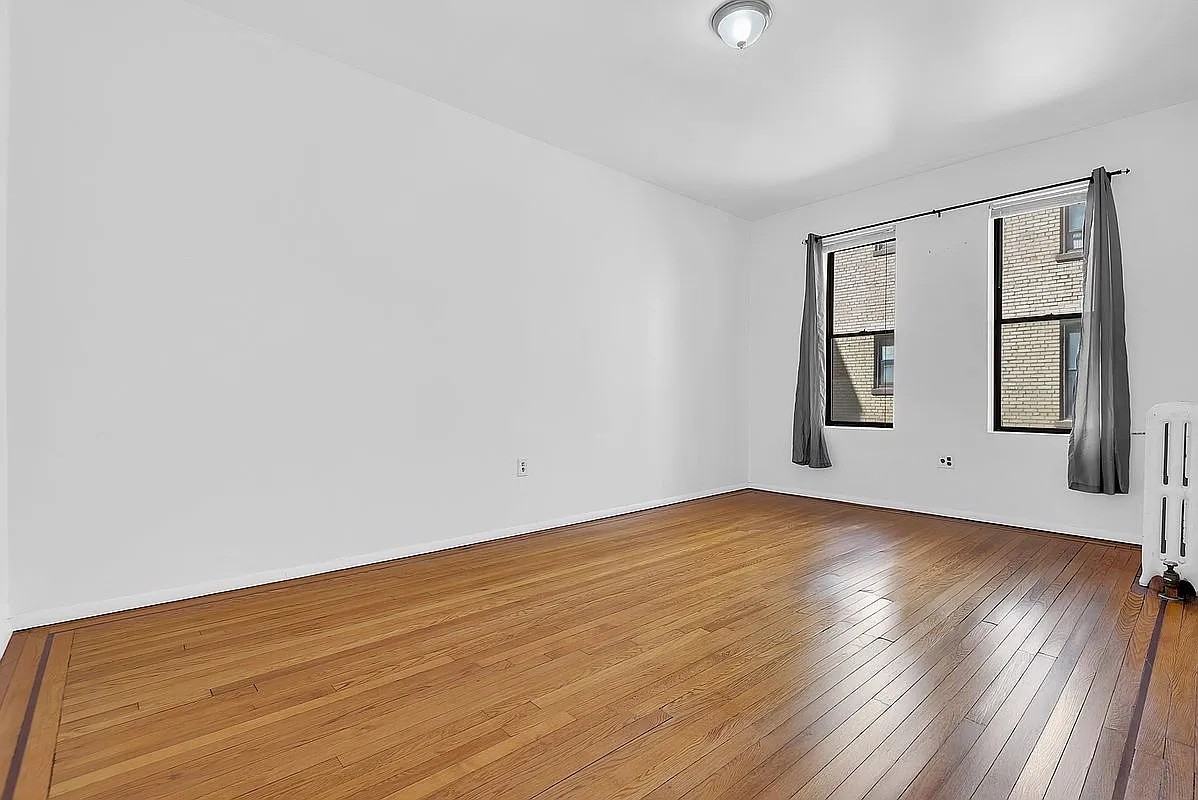 7609 4th Ave - Photo 2 of 6