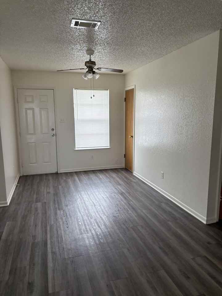 124 Wishing Well Rd - Photo 3 of 13