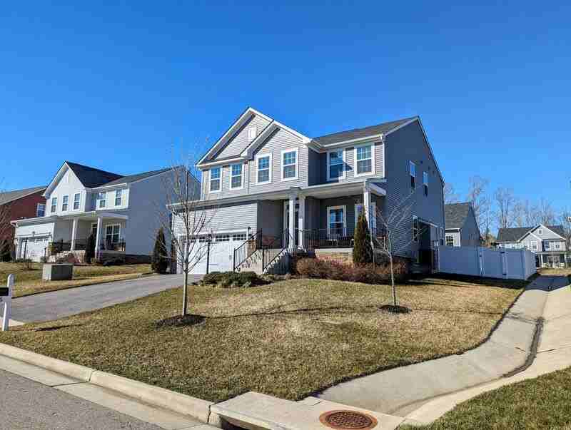 3836 Knighton Cir - Photo 3 of 50