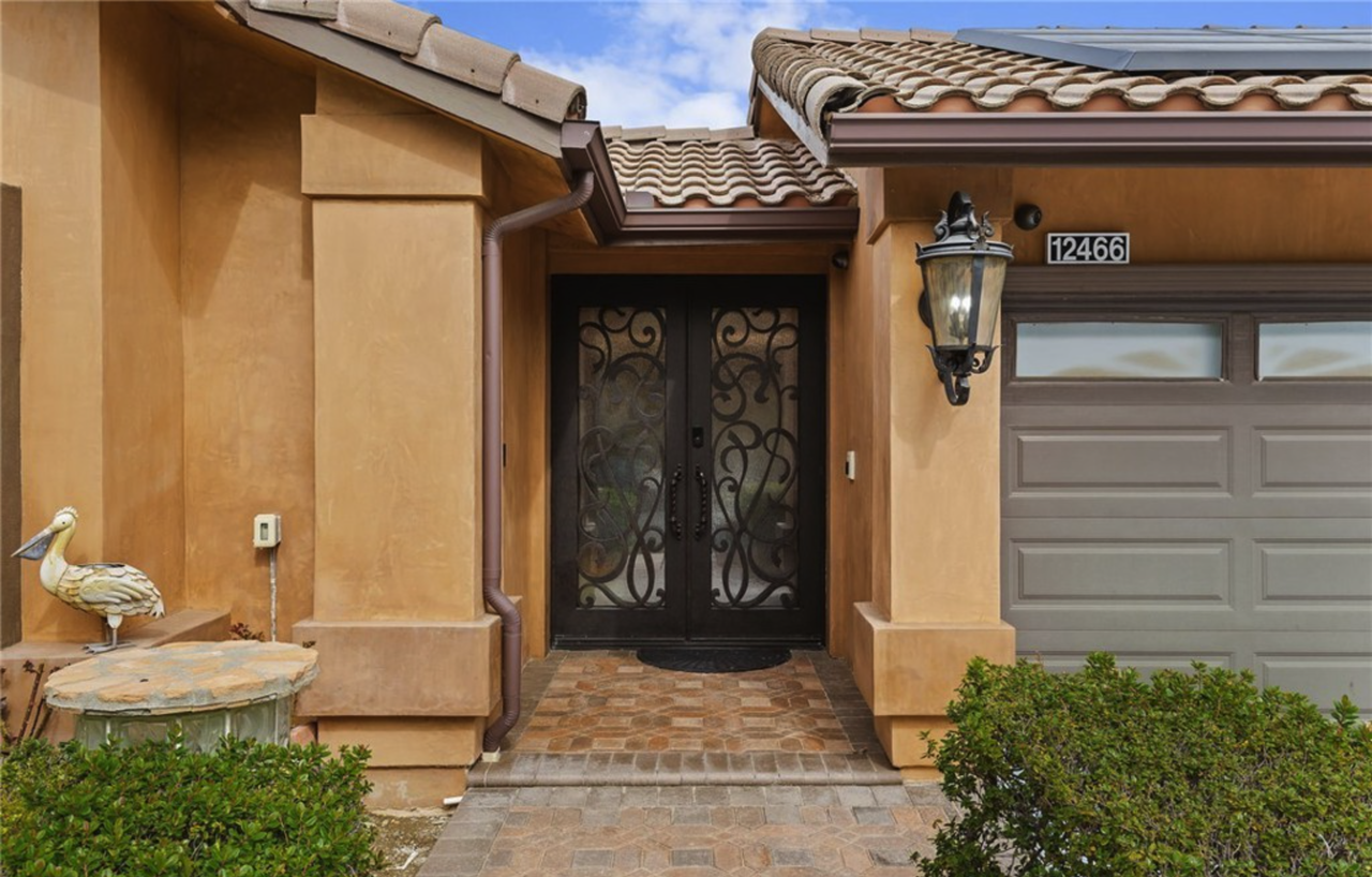 12466 Cascade Canyon Dr #NA - Photo 3 of 38
