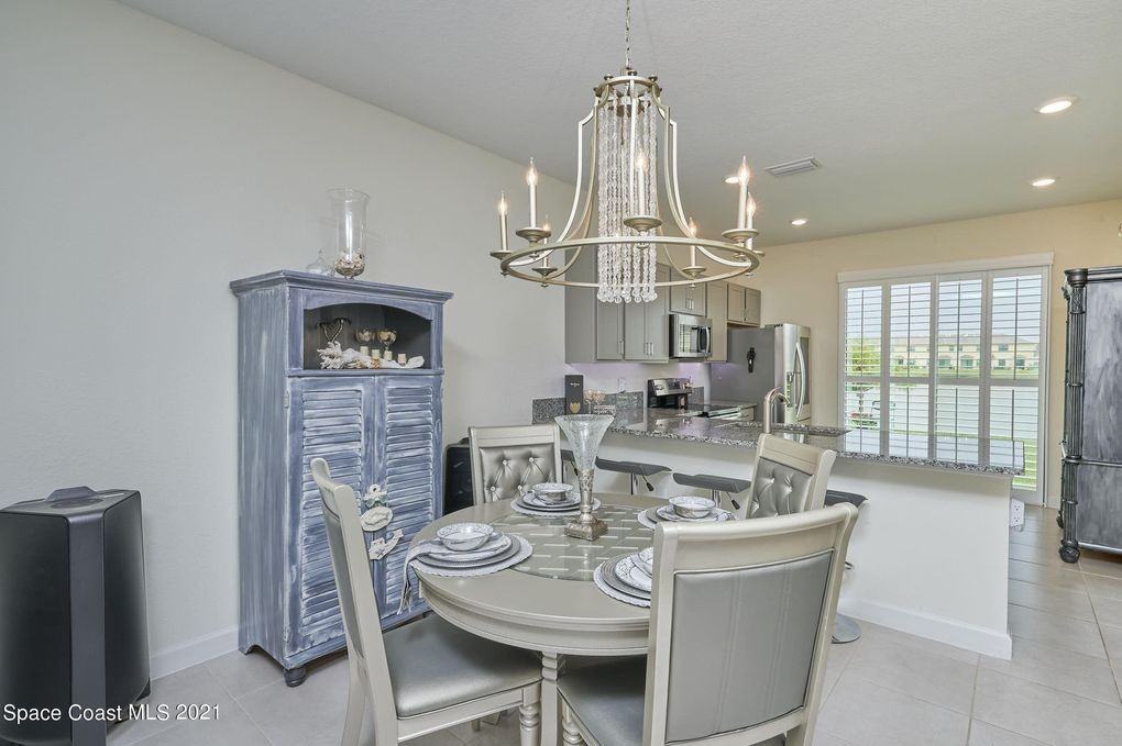 10068 W Villa Cir #10068 - Photo 6 of 33