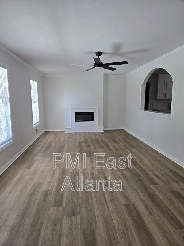 2275 Country Club Ln Sw - Photo 2 of 13