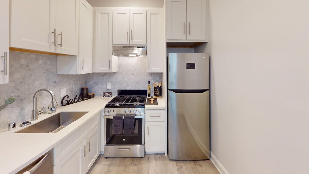 1395 Golden Gate Avenue - Photo 6 of 17