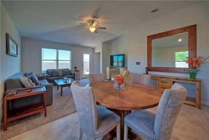 13809 Rosebud Isle Dr - Photo 4 of 18