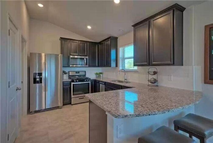 13809 Rosebud Isle Dr - Photo 6 of 18