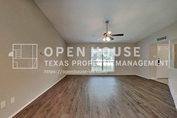 6714 Loch Langham Dr - Photo 6 of 21