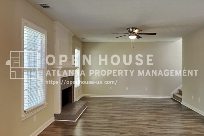 1007 Elsberry Dr - Photo 4 of 20