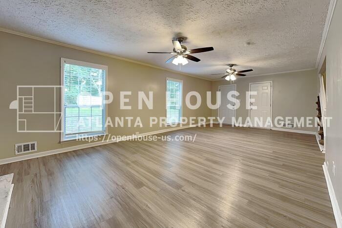 2075 Pinella Dr - Photo 5 of 23