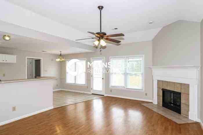 6528 Angie St - Photo 5 of 17