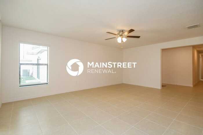 2423 Caspian Dr - Photo 6 of 16