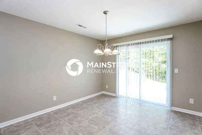 1034 Quinlan Dr - Photo 5 of 15