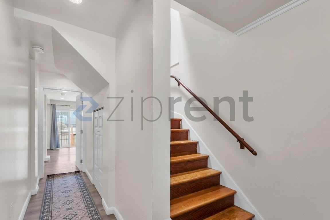 1667 47th Ave - Photo 3 of 24