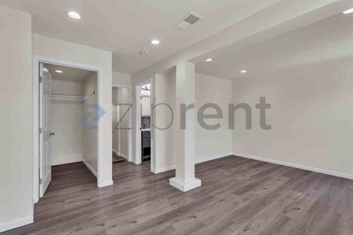 1667 47th Ave - Photo 5 of 24