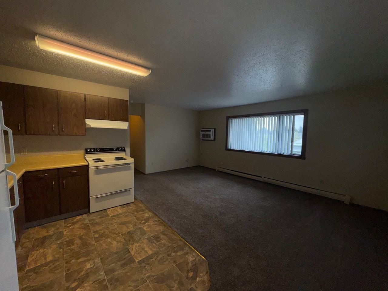 145 4th St SW - Photo 6 of 10
