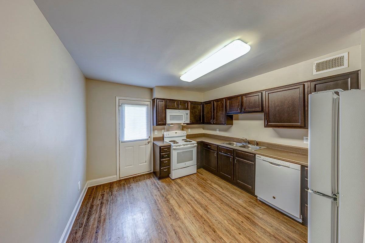 Stanton Oaks - Photo 7 of 27