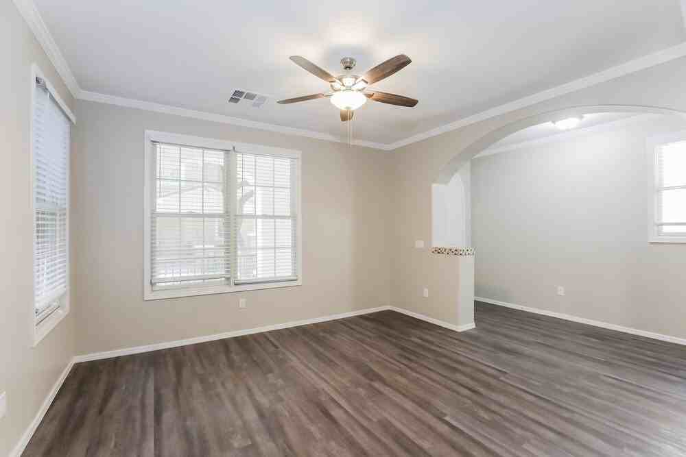 3886 S Winter Ln - Photo 4 of 17