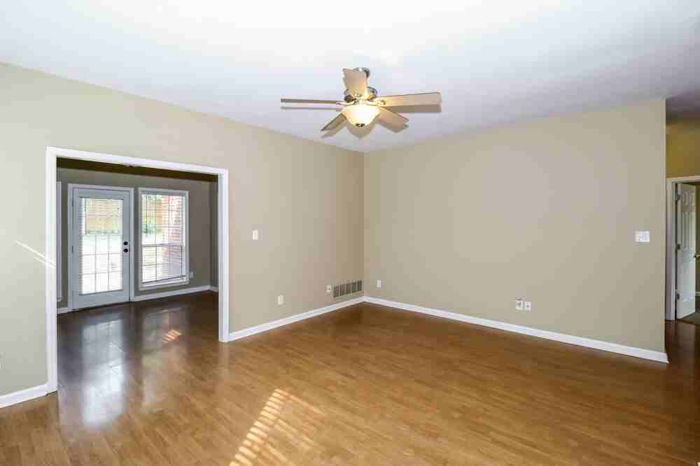 8170 Timber Knoll Ln - Photo 4 of 25