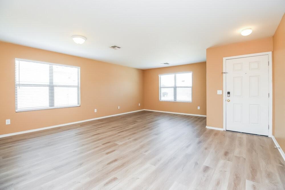 2601 W Spencer Run - Photo 3 of 16