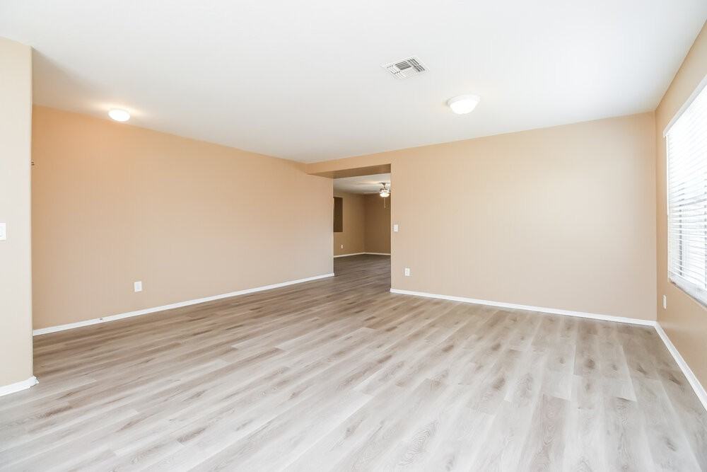 2601 W Spencer Run - Photo 4 of 16