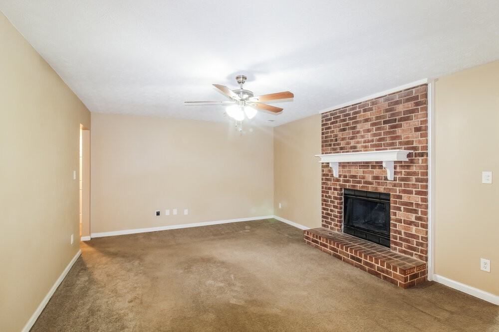 35 Oak View Dr - Photo 3 of 16