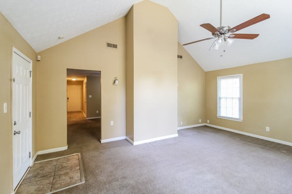 35 Oak View Dr - Photo 4 of 16