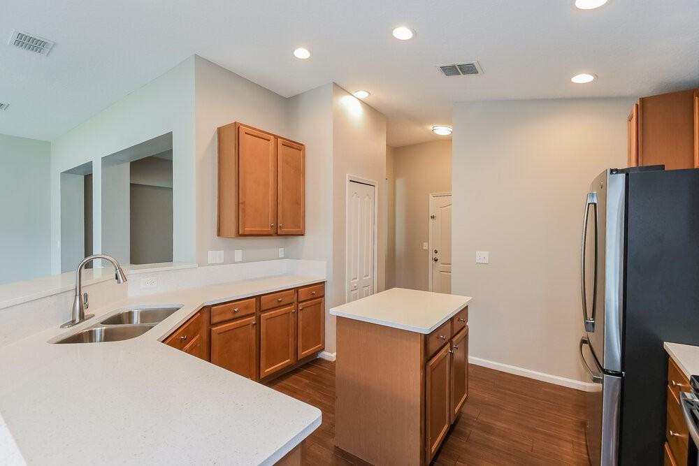 2630 Oak Haven Dr - Photo 6 of 16