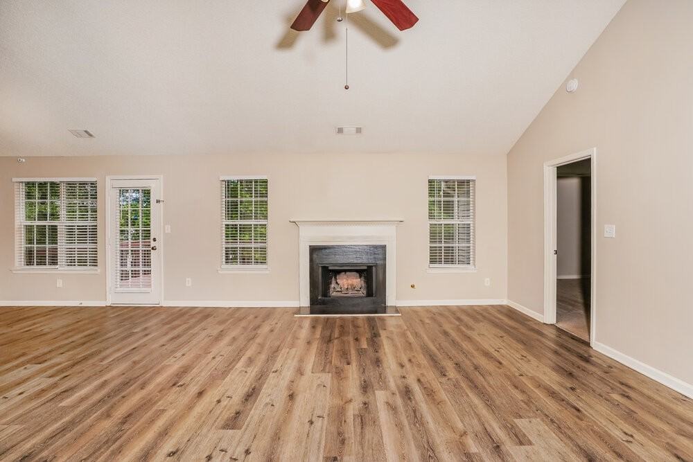 824 Summit Park Trl - Photo 4 of 16