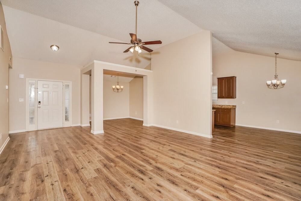 824 Summit Park Trl - Photo 5 of 16