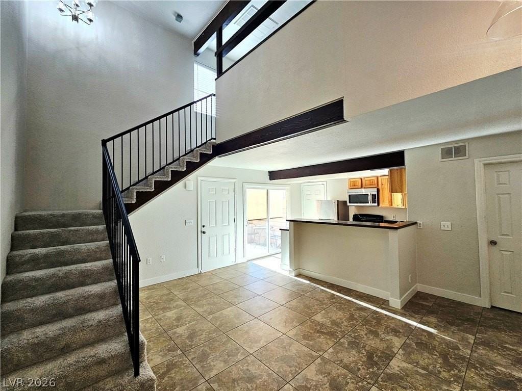 311 Brookside Ln #B - Photo 3 of 18
