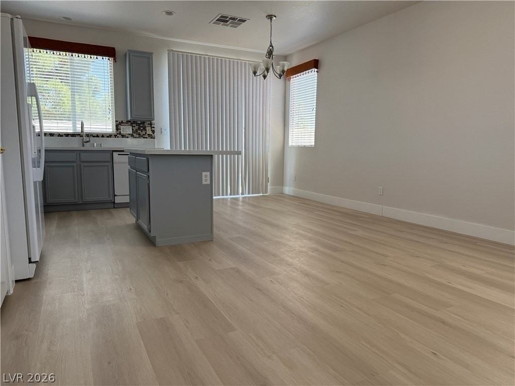5732 Indian Springs St - Photo 7 of 30