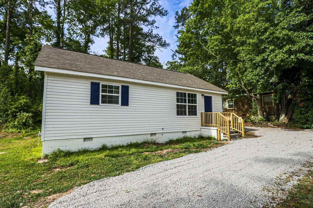 2438 Lumpkin Rd - Photo 3 of 24