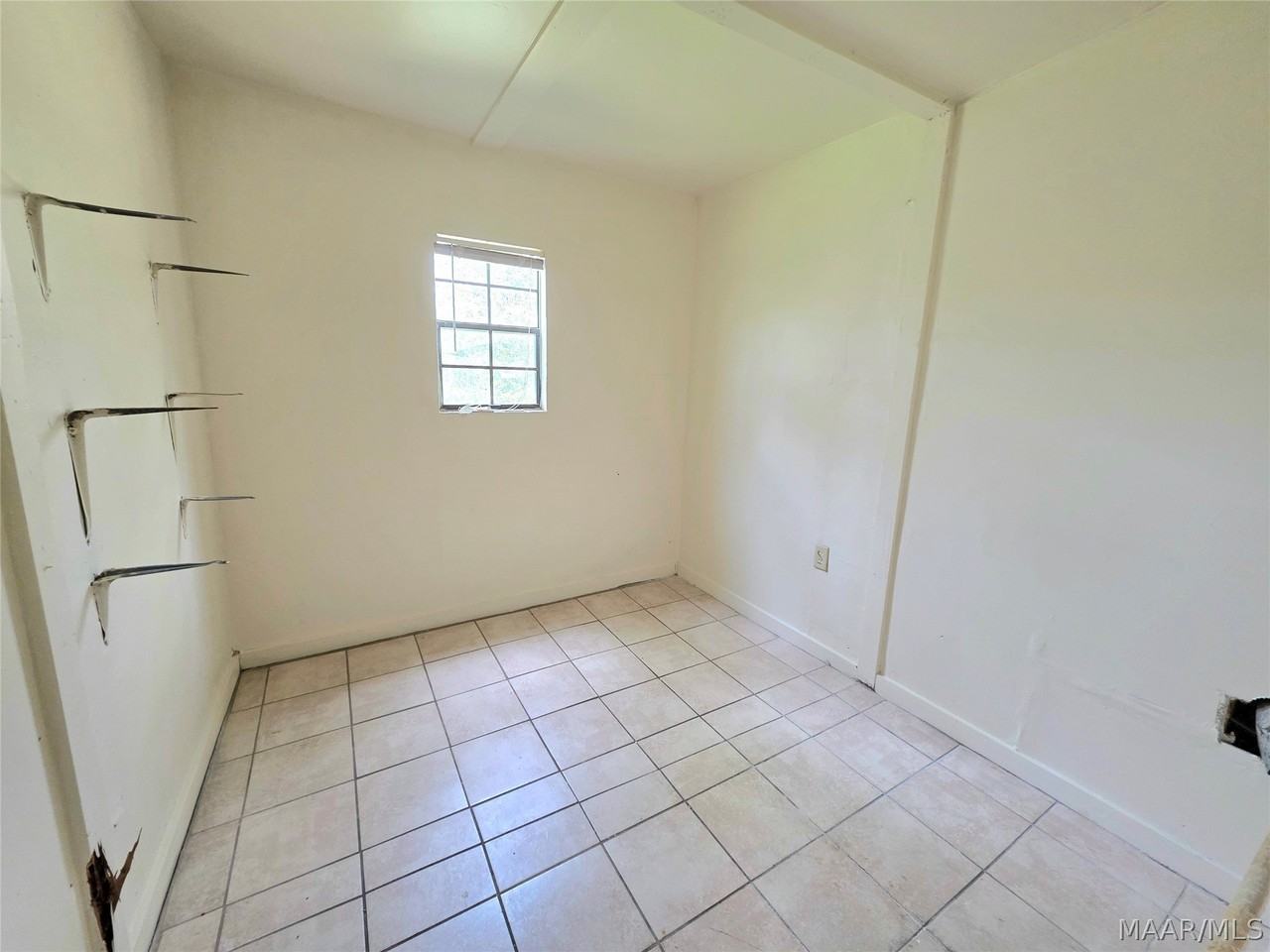 408 Briarbrook Dr - Photo 7 of 11