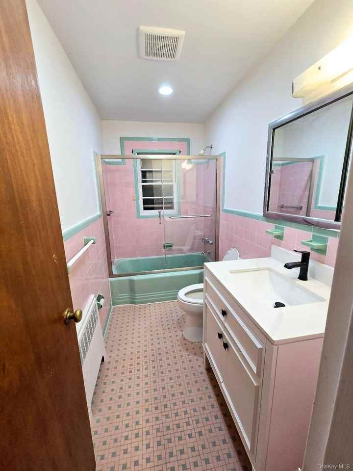 7718 271st St #2ndFL - Photo 2 of 7