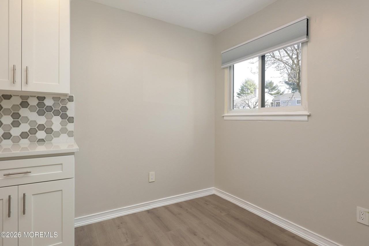 2 Elizabeth Ct - Photo 6 of 31