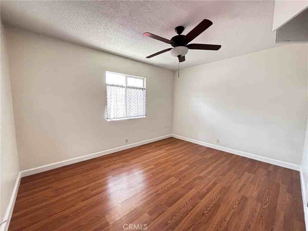 8876 Cypress Ave #3 - Photo 4 of 14